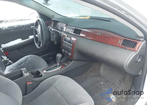 2010 Chevrolet Impala Ls z USA, uszkodzony, nr VIN 2G1WA5EK2A1123389